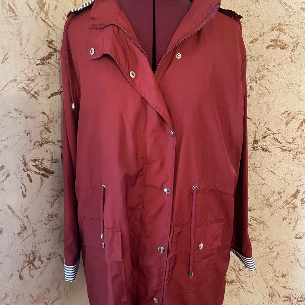 Twink Lady lightweight rain jacket with hood